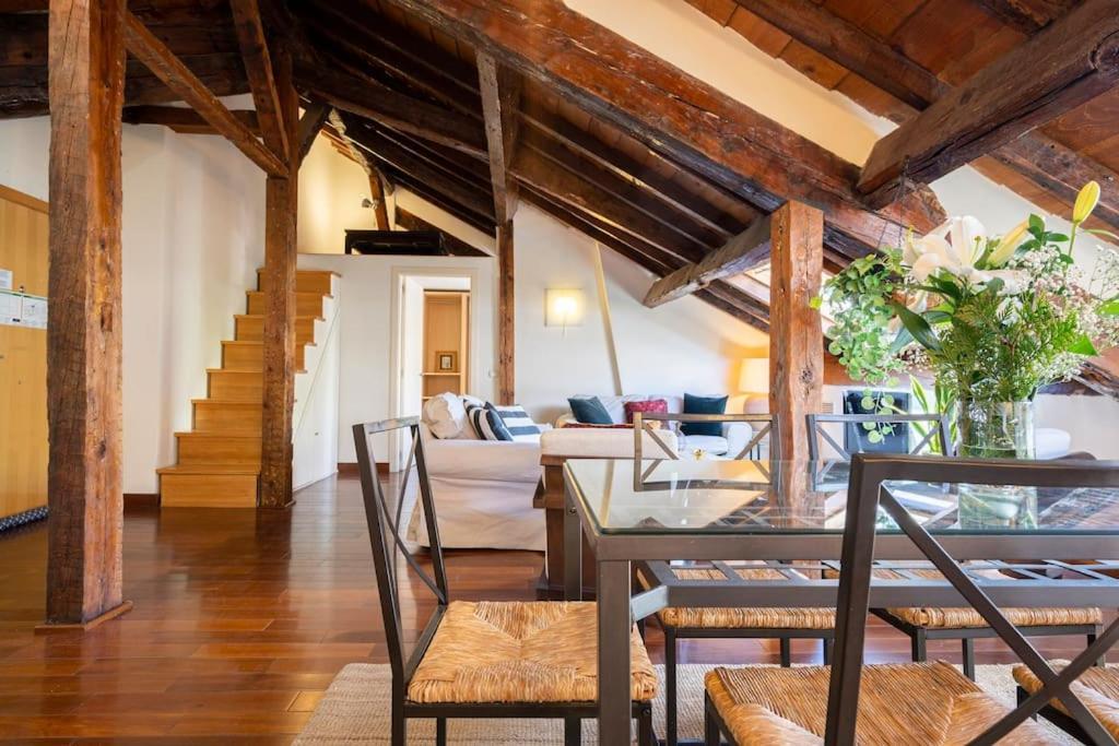 Appartamento Calm And Bright Apartment, Center La Latina D.alb *